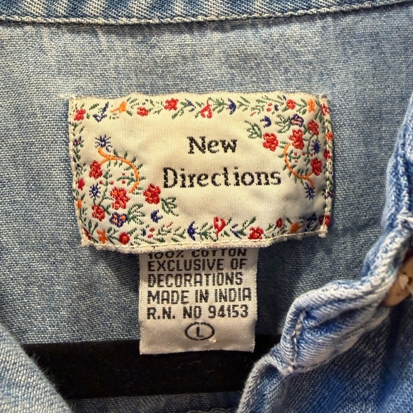 VTG 90s Christmas Noah’s Ark Embroidered Denim Button Up - Picture 5 of 6